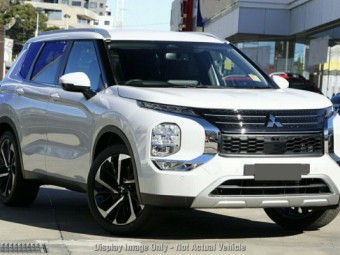 Mitsubishi Outlander 2025 Demo